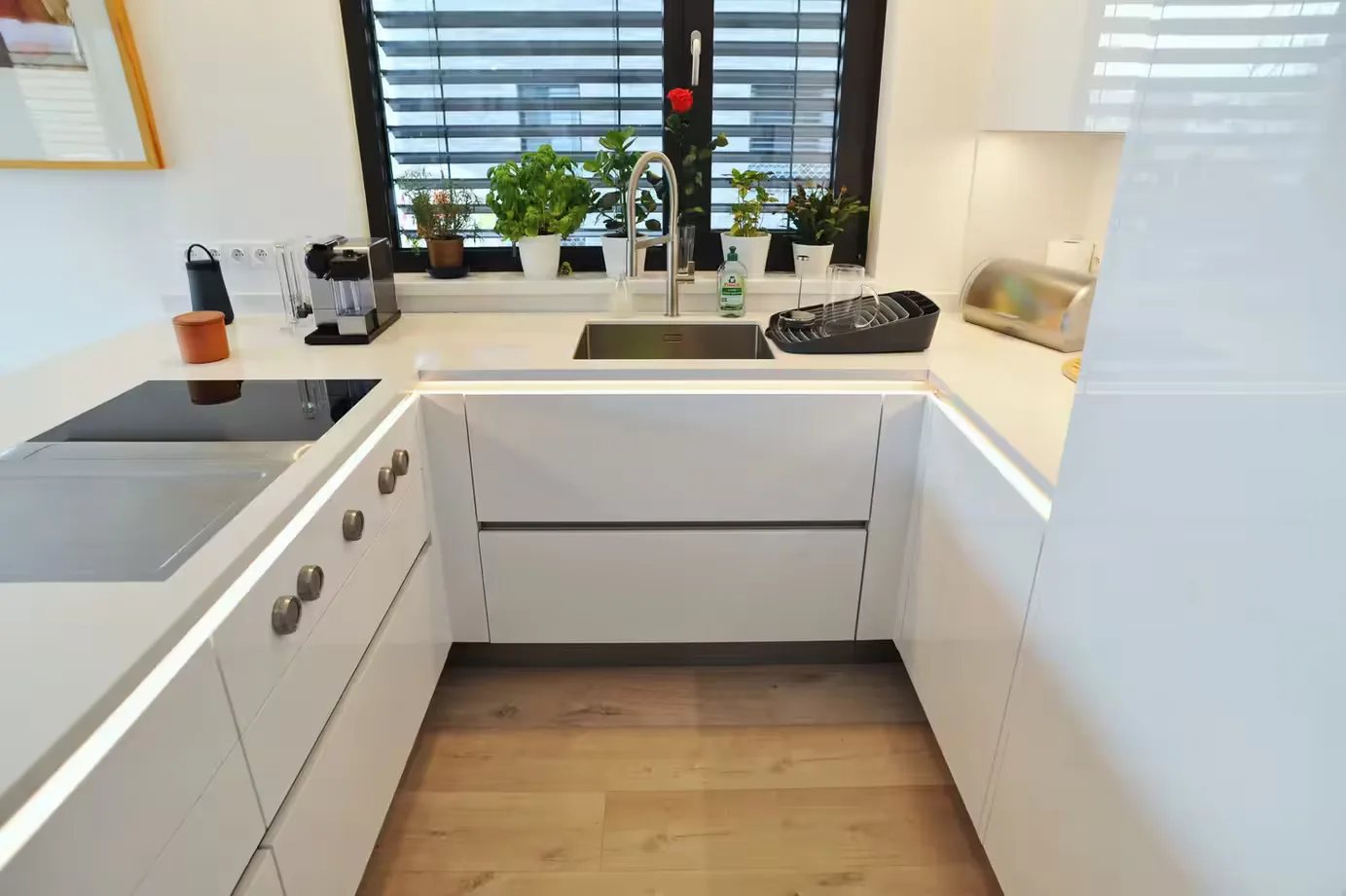 Kitchen next125 · Praha 5 - 2018 — photograph 2